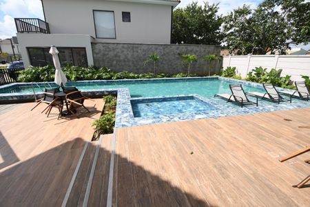 Casa de condomínio à venda com 138m², 3 quartos e 2 vagasÁrea comum - Piscina