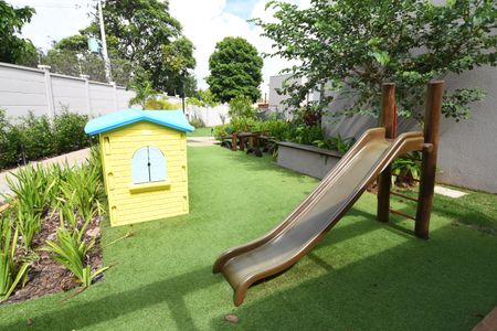 Casa de condomínio à venda com 138m², 3 quartos e 2 vagasÁrea comum - Playground