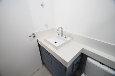 Casa de condomínio à venda com 138m², 3 quartos e 2 vagasBanheiro Suíte 3