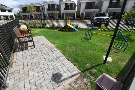 Casa de condomínio à venda com 138m², 3 quartos e 2 vagasPet Place