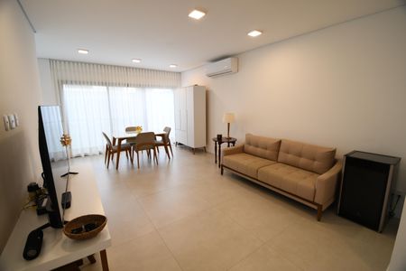 Casa de condomínio à venda com 138m², 3 quartos e 2 vagasSala