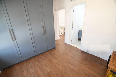 Casa de condomínio à venda com 138m², 3 quartos e 2 vagasSuíte 3