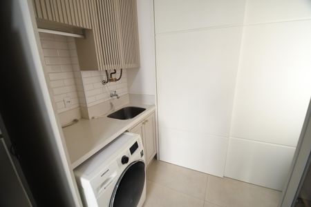 Casa de condomínio à venda com 138m², 3 quartos e 2 vagasÁrea de Serviço