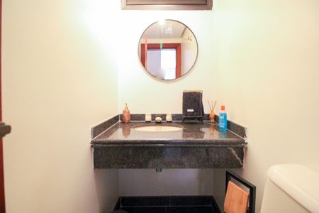 Apartamento à venda com 220m², 4 quartos e 3 vagasLavabo