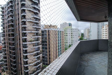 Apartamento à venda com 220m², 4 quartos e 3 vagasVaranda