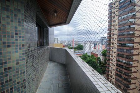 Apartamento à venda com 220m², 4 quartos e 3 vagasVaranda