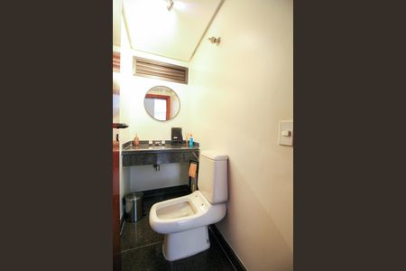 Apartamento à venda com 220m², 4 quartos e 3 vagasLavabo