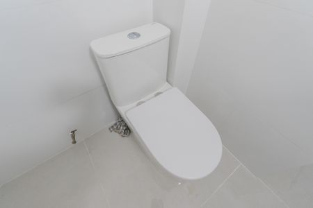 Banheiro de kitnet/studio para alugar com 1 quarto, 28m² em Bela Vista, São Paulo