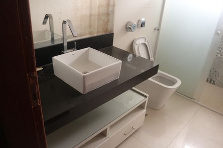 Apartamento para alugar com 148m², 3 quartos e 1 vagaBanheiro da Suíte