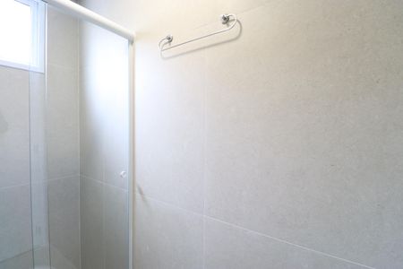 Banheiro de kitnet/studio para alugar com 1 quarto, 30m² em Barra Funda, São Paulo