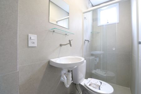 Banheiro de kitnet/studio para alugar com 1 quarto, 30m² em Barra Funda, São Paulo