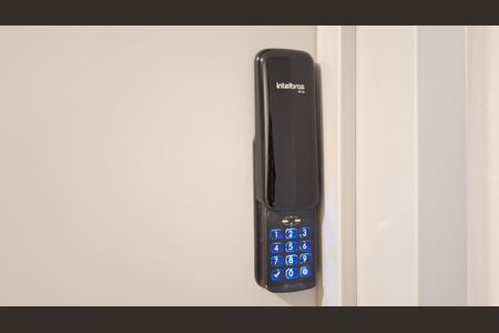 Fechadura eletrônica de kitnet/studio para alugar com 1 quarto, 26m² em Barra Funda, São Paulo