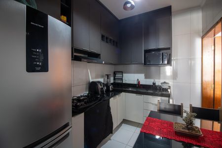 Casa de condomínio à venda com 76m², 3 quartos e 1 vagaCozinha