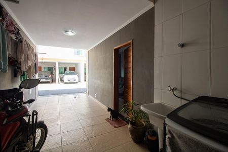 Casa de condomínio à venda com 76m², 3 quartos e 1 vagaGaragem / lavanderia