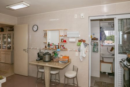 Apartamento à venda com 166m², 4 quartos e 3 vagasCozinha