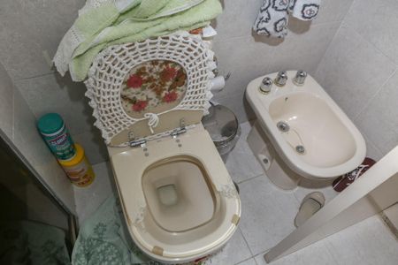 Apartamento à venda com 166m², 4 quartos e 3 vagasBanheiro da Suíte 1