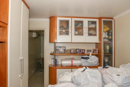 Apartamento à venda com 166m², 4 quartos e 3 vagasQuarto 4