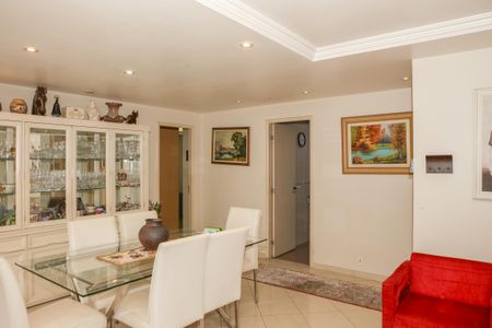 Apartamento à venda com 166m², 4 quartos e 3 vagasSala