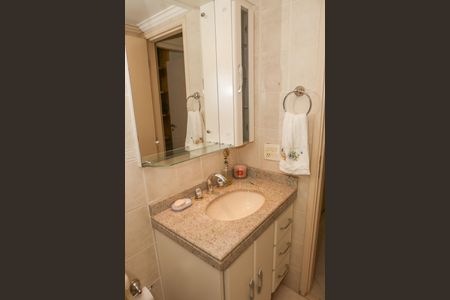 Apartamento à venda com 166m², 4 quartos e 3 vagasBanheiro Social