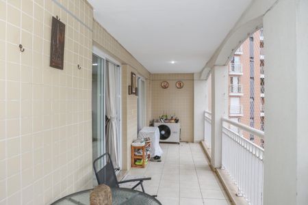 Sacada de apartamento à venda com 4 quartos, 166m² em Alto da Lapa, São Paulo