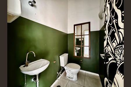 Banheiro 1  de casa para alugar com 2 quartos, 192m² em Sumarezinho, São Paulo