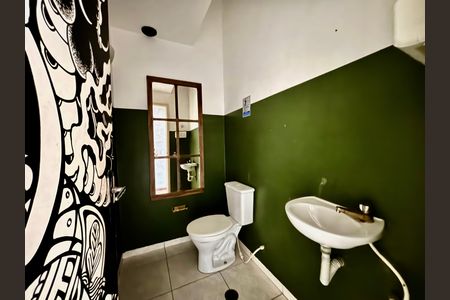 Banheiro 2  de casa para alugar com 2 quartos, 192m² em Sumarezinho, São Paulo