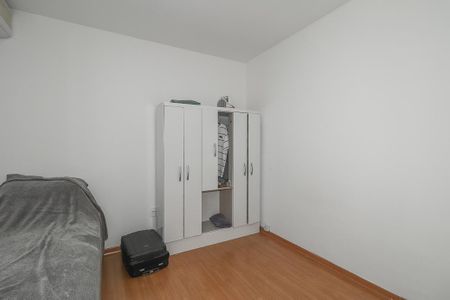 Quarto de apartamento à venda com 1 quarto, 46m² em Mário Quintana, Porto Alegre