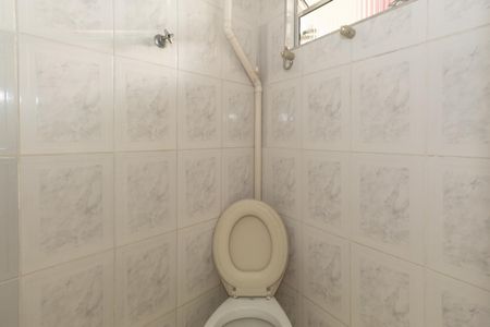 Casa para alugar com 160m², 3 quartos e 1 vaga Casa para alugar com 160m², 3 quartos e 1 vagaBanheiro 2