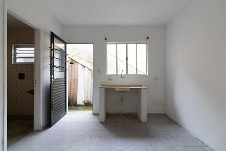 Sala/Cozinha de casa para alugar com 1 quarto, 31m² em Vila Nhocuné, São Paulo