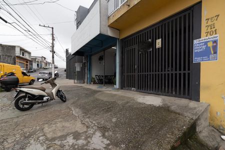 Casa para alugar com 31m², 1 quarto e sem vaga Casa para alugar com 31m², 1 quarto e sem vagaFachada e Plaquinha