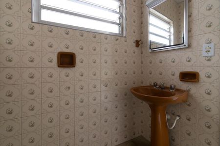 Casa para alugar com 31m², 1 quarto e sem vaga Casa para alugar com 31m², 1 quarto e sem vagaBanheiro