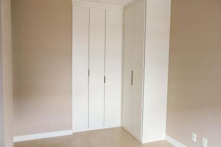 Apartamento à venda com 75m², 2 quartos e 2 vagas Apartamento à venda com 75m², 2 quartos e 2 vagasQuarto 2 - Suíte