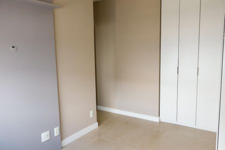 Apartamento à venda com 75m², 2 quartos e 2 vagas Apartamento à venda com 75m², 2 quartos e 2 vagasQuarto 2 - Suíte