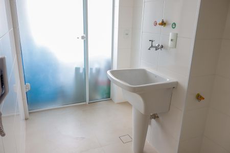 Apartamento à venda com 75m², 2 quartos e 2 vagas Apartamento à venda com 75m², 2 quartos e 2 vagasLavanderia