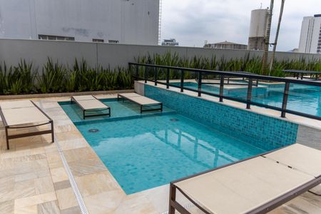 Apartamento à venda com 75m², 2 quartos e 2 vagas Apartamento à venda com 75m², 2 quartos e 2 vagasÁrea comum - Piscina