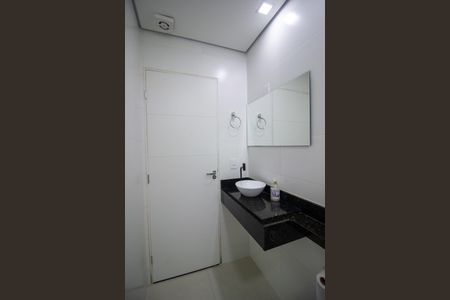 Banheiro  de kitnet/studio para alugar com 1 quarto, 40m² em Vila Dominguinho, Votorantim