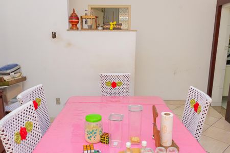 Casa para alugar com 130m², 3 quartos e 3 vagas Casa para alugar com 130m², 3 quartos e 3 vagasSala de Jantar