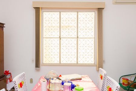 Casa para alugar com 130m², 3 quartos e 3 vagas Casa para alugar com 130m², 3 quartos e 3 vagasSala de Jantar