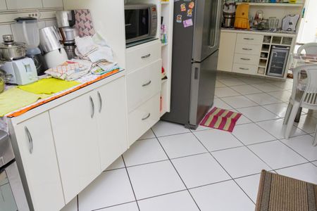 Casa para alugar com 130m², 3 quartos e 3 vagas Casa para alugar com 130m², 3 quartos e 3 vagasCozinha