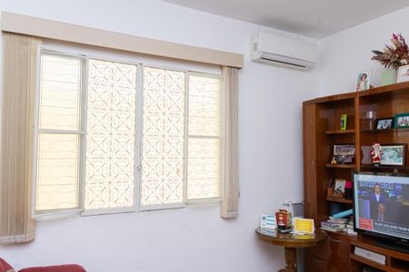 Casa para alugar com 130m², 3 quartos e 3 vagas Casa para alugar com 130m², 3 quartos e 3 vagasSala