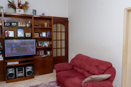 Casa para alugar com 130m², 3 quartos e 3 vagas Casa para alugar com 130m², 3 quartos e 3 vagasSala