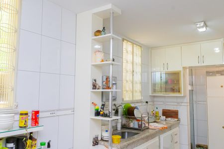 Casa para alugar com 130m², 3 quartos e 3 vagas Casa para alugar com 130m², 3 quartos e 3 vagasCozinha
