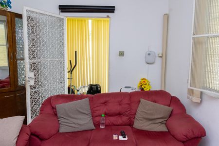 Casa para alugar com 130m², 3 quartos e 3 vagas Casa para alugar com 130m², 3 quartos e 3 vagasSala