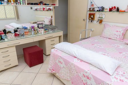 Casa para alugar com 130m², 3 quartos e 3 vagas Casa para alugar com 130m², 3 quartos e 3 vagasQuarto 2 - Suíte