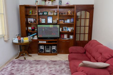 Casa para alugar com 130m², 3 quartos e 3 vagas Casa para alugar com 130m², 3 quartos e 3 vagasSala