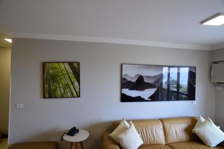 Apartamento à venda com 55m², 1 quarto e 1 vaga Apartamento à venda com 55m², 1 quarto e 1 vagaSala