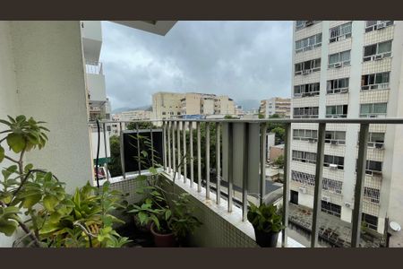 Apartamento para alugar com 110m², 3 quartos e 2 vagasPlaquinha