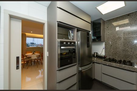 Apartamento à venda com 86m², 3 quartos e 2 vagasCOZINHA