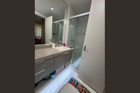 Apartamento à venda com 114m², 2 quartos e 1 vagaBanheiro