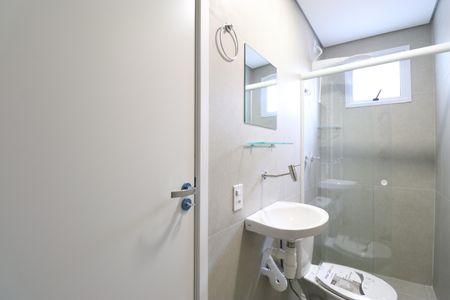 Banheiro de kitnet/studio para alugar com 1 quarto, 22m² em Barra Funda, São Paulo